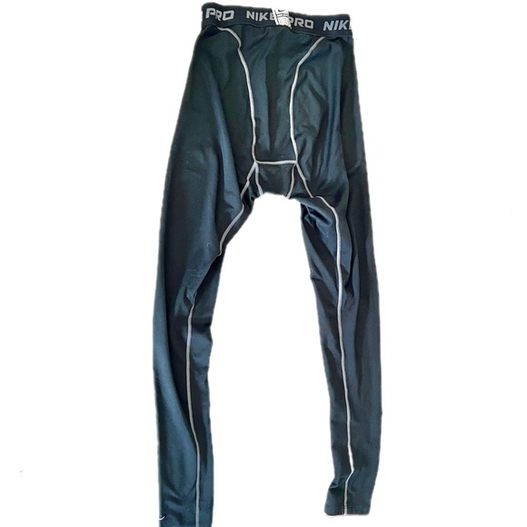 Men’s Nike Pro Compression Tights, Nike Athletic tights black w/silver swoosh - Picture 6 of 9